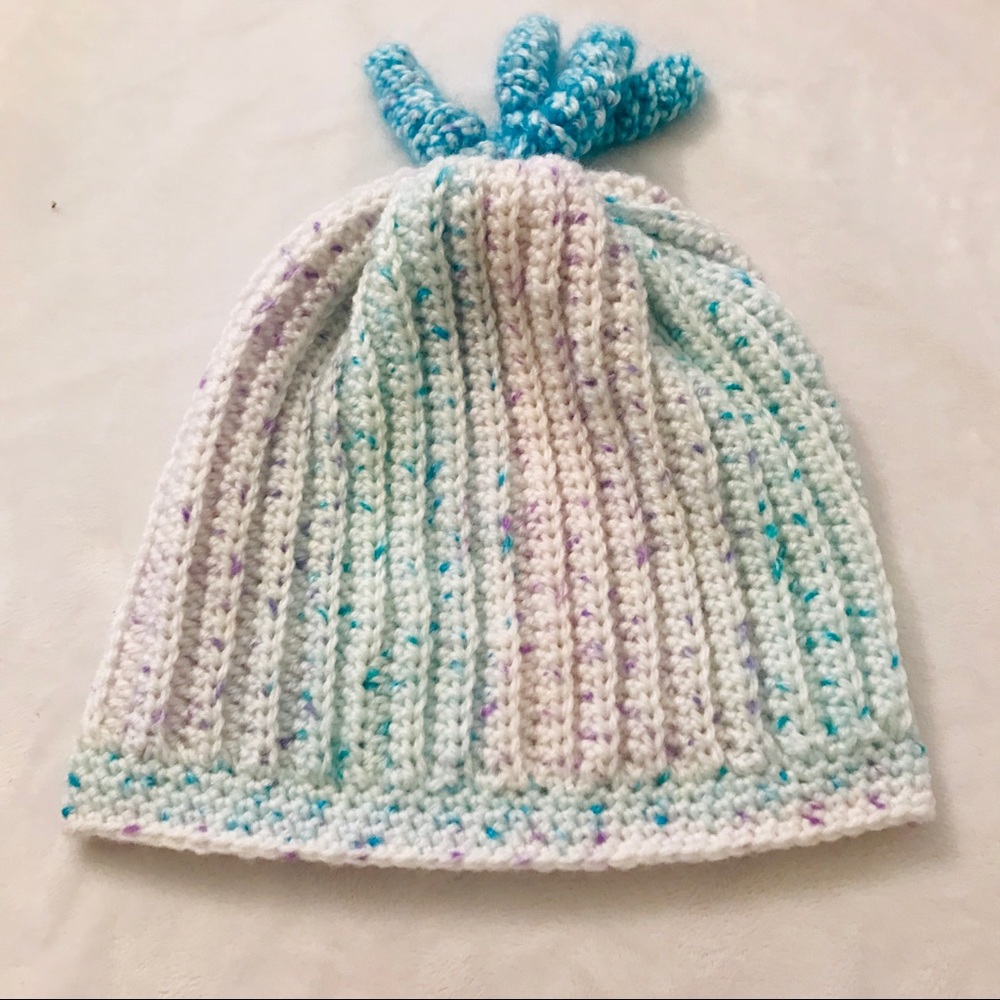 Girl’s Crocheted Beanie NWOT